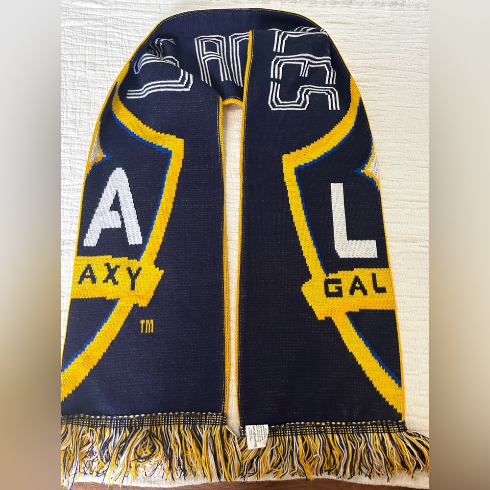 Adidas Los Angeles Galaxy Scarf Reversible